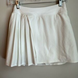 Lululemon Athletica White Skater Mini Skirt